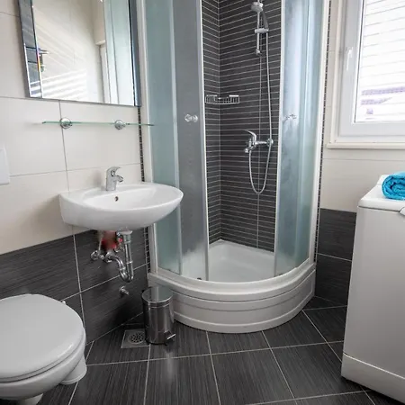 Апартаменты Spot Макарска